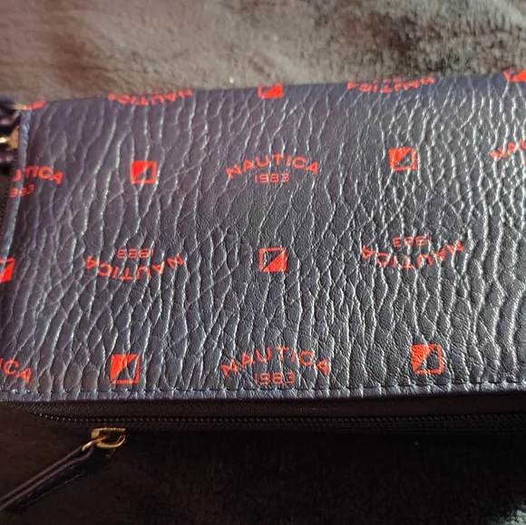 NWT Nautica Black and Red Wallet - Picture 3 of 6